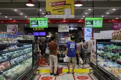 Inflasi teras Singapura meningkat pada Julai, akibat kenaikan harga elektrik dan gas, perkhidmatan serta makanan.