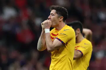 Penyerang Barcelona, Robert Lewandowski, terlepas peluang menjaringkan lebih banyak gol. Namun beliau berjaya dapatkan satu gol dan dua ‘assist’ dalam kemenangan liga atas Atletico Madrid.