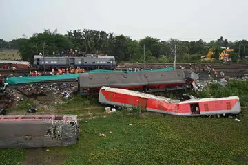 NAHAS DI LANDASAN: Tiga kereta api bertembung mengakibatkan lebih 300 orang maut dalam kejadian dekat Balasore, kira-kira 200 kilometer dari ibu kota Bhubaneswar di negeri Odisha, pada 4 Jun lalu. Kemalangan ini adalah yang terburuk dalam nahas kereta api di India beberapa dekad kebelakangan ini.