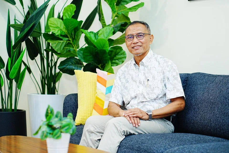 Pemangku Presiden Lembaga Biasiswa Kenangan Maulud (LBKM), Encik Djuanda Kamid