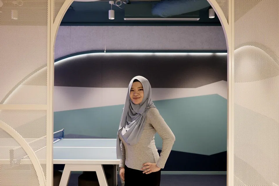 USAHA DIIKTIRAF: Cik Hamidah Aidillah Mustafa merupakan pengasas firma analisis data, Parrot Social, yang menawarkan khidmat bagi klien meramal trend atau arah aliran perniagaan pada masa depan.