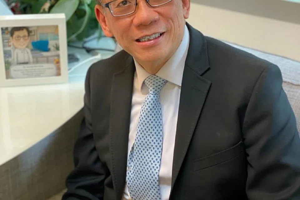 Dr Leong Hoe Nam, Pakar Perunding Kanan Penyakit Berjangkit