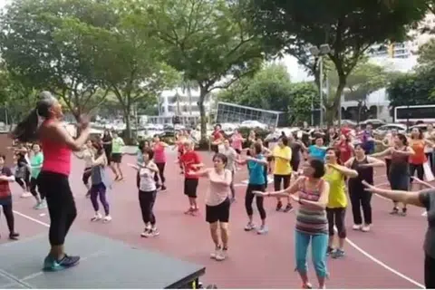 jurulatih Zumba, penutupan True Fitness, kerjaya kecergasan