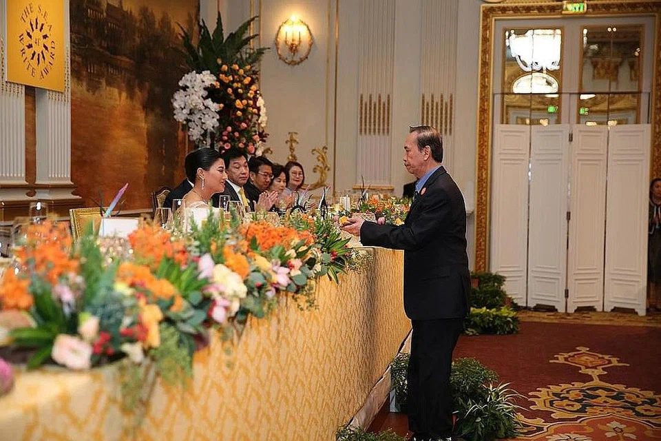 KENANGAN: Memori manis ketika berada di Thailand dari 24 hingga 27 November 2019 untuk menghadiri penganugerahan SEA Write Award 2019 daripada Puteri Sirivannavari Nariratana Rajakanya. - Foto ihsan PETER AUGUSTINE GOH