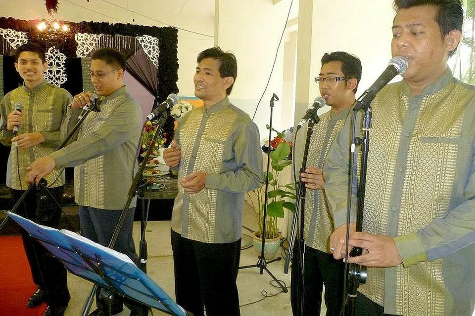 DITERUSKAN GENERASI KEEMPAT: Kumpulan nasyid Fauwazz dari Singapura menerima undangan tempahan menyanyi sehingga tahun 2020. - Foto FAUWAZZ