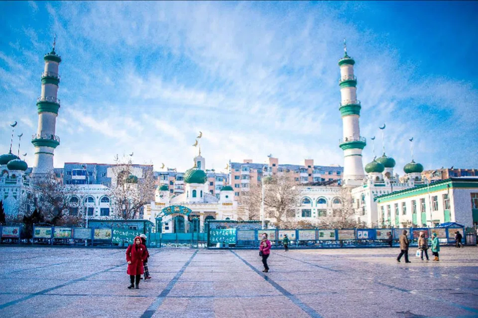 TANGKAP PENENTANG: China mengerahkan ratusan pegawai polis dan menangkap penduduk di bandar Nagu di Yunan, yang kebanyakan penduduknya Muslim, selepas berlaku pertempuran ekoran tindakan merobohkan sebahagian daripada Masjid Najiaying.