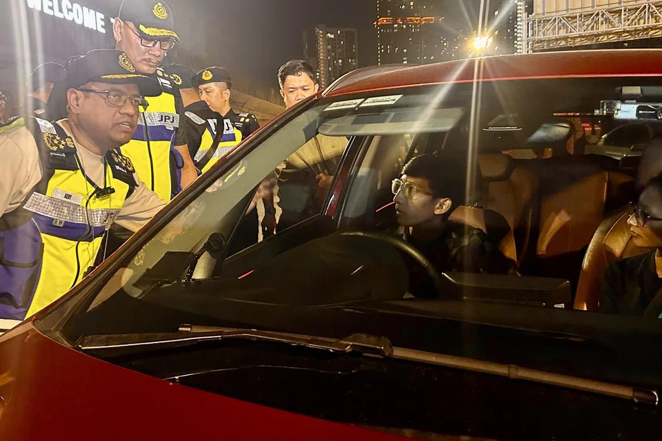 Malaysia, Singapura, VEP, JPJ, kenderaan asing