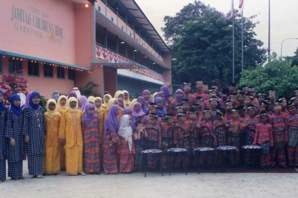 Dalam mencipta bangunan Darul Ma’wa di Decentraland, Encik Fadli Sidek bergantung kepada bahan seperti gambar lama rumah tumpangan tersebut.