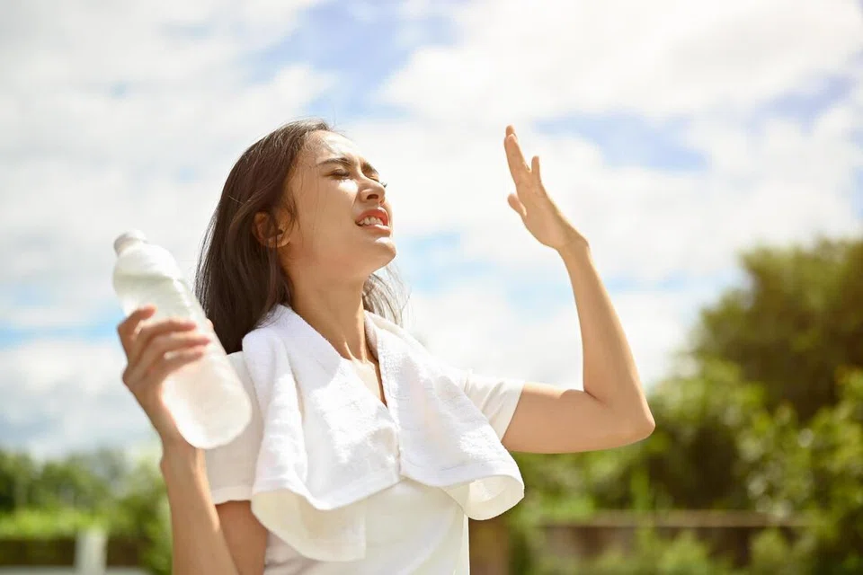 sunscreen, krim pelindung matahari, kulit wajah, panas