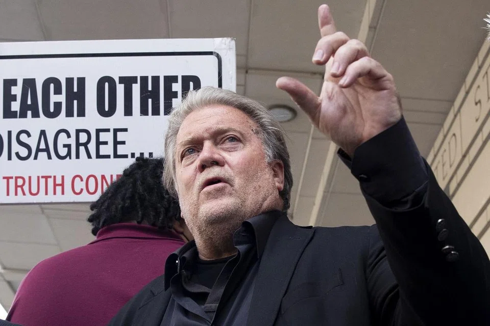 DIDAPATI BERSALAH: Juri persekutuan semalam memutuskan Steve Bannon bersalah menghina Kongres kerana ingkari sepina untuk beri keterangan. - Foto EPA-EFE