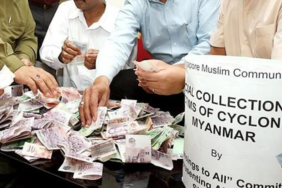 KEJAR KEBAIKAN: Masyarakat Muslim harus segera merebut peluang melakukan kebaikan, misalnya menderma walau $5 sekalipun. - Foto hiasan