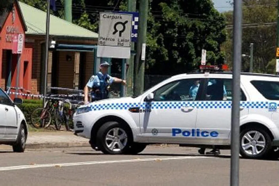 MOTIF BELUM DIKETAHUI: Polis Australia tidak menemui sebarang tanda berkaitan pengganasan dalam insiden terbaru di balai polis Quakers Hill di barat Sydney ini. - Foto SYDNEY MORNING HERALD