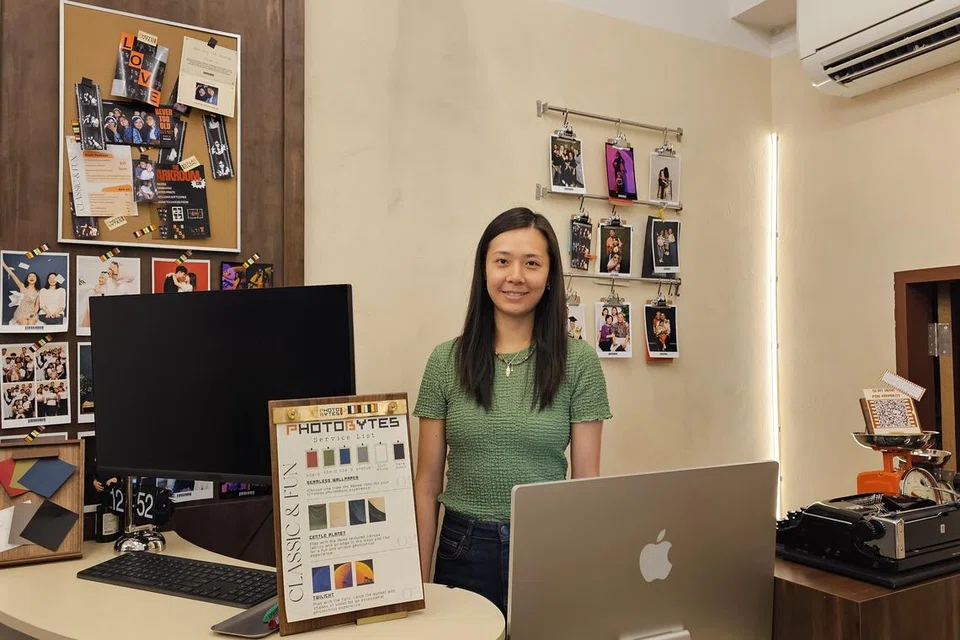 KEUNIKAN STUDIO FOTO KENDIRI: Cik Serina Qian, pemilik Photobytes, berpendapat kos dan keunikan yang ditawarkan studio foto kendiri adalah antara faktor utama yang menjadikan ia semakin popular. 