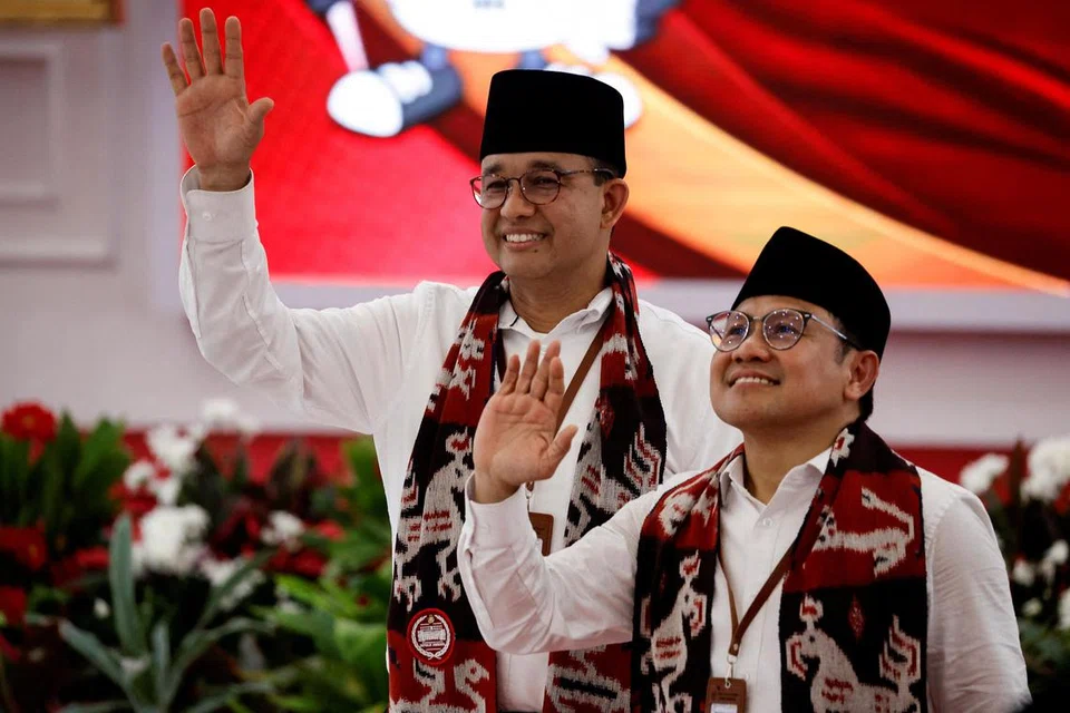 PASANGAN IDEAL: Encik Anies Baswedan (kiri), bekas Gabenor Jakarta yang akan bertanding sebagai calon presiden untuk Pilihan Raya Presiden dan pasangannya, Encik Muhaimin Iskandar, yang merupakan pengerusi Parti Kebangkitan Nasional (PKB)