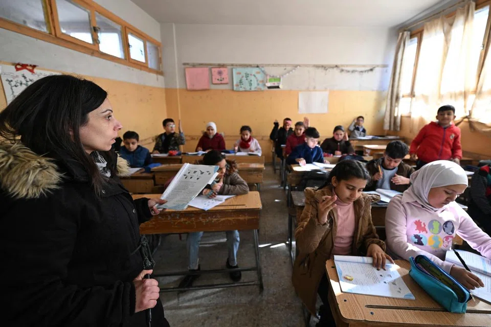 Sekolah di Damsyik seperti di kejiranan Dweilaa, dibuka semula kepada pelajar pada 15 Disember seminggu selepas kejatuhan Presiden Bashar al-Assad.