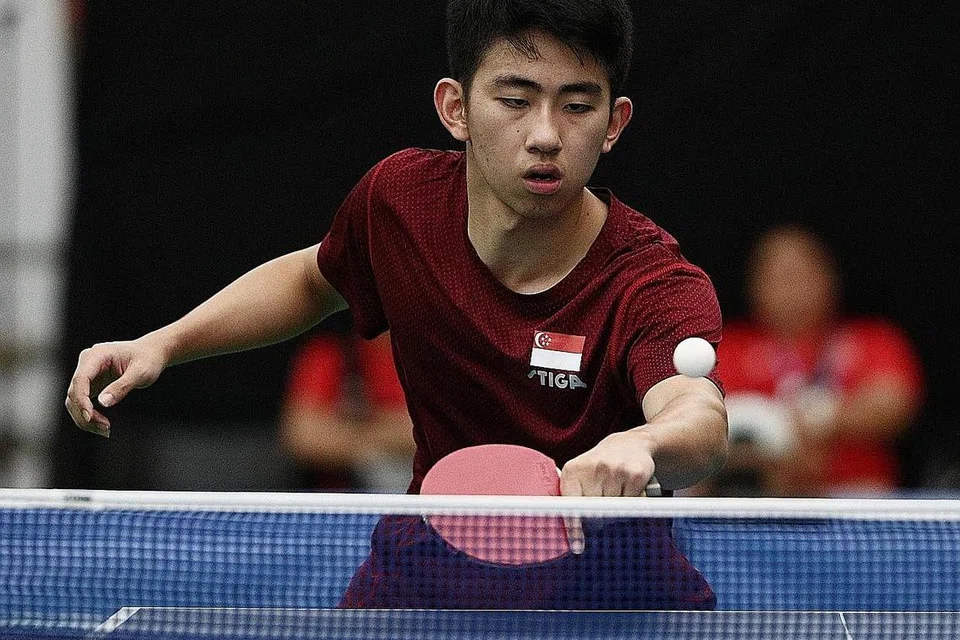 ANTARA OLAHRAGAWAN TERBAIK: Atlet tenis meja negara Koen Pang antara yang menunjukkan prestasi cemerlang dalam sukan itu dan merupakan salah seorang daripada 39 atlet pelajar yang akan menerima anugerah Olahragawan dan Olahragawati Terbaik. - Foto fail BH