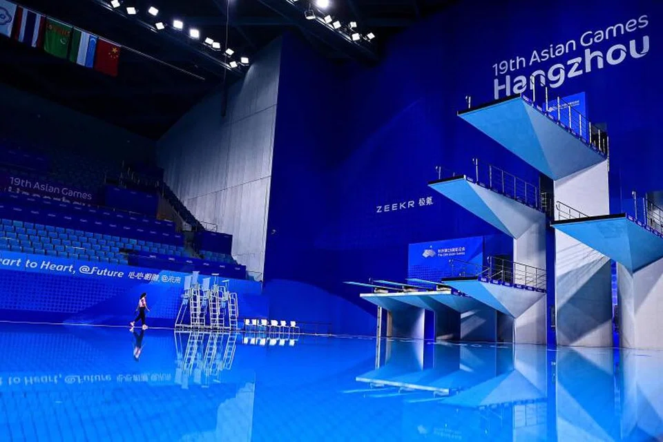 SIAP SEDIA: Arena Sukan Akuatik di Pusat Olimpik Hangzhou adalah antara 54 tempat pertandingan bagi Sukan Asia Hangzhou. 