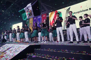 MELONTAR SORAKAN: Sambutan hari pengasas sempena ulang tahun Institusi Raffles yang ke 200 tahun diadakan di Singapore Expo pada Ahad.
