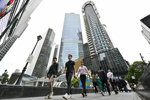 Kementerian Tenaga Manusia (MOM) menjangka pasaran pekerja akan terus berkembang pada 2025, sekurang-kurangnya untuk suku pertama.