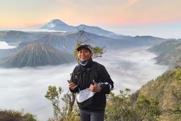DAKI MENARA GADING: Sungguhpun mencatatkan keputusan kurang memberangsangkan dalam peperiksaan GCE Peringkat ‘O’, Encik Marzuki Nooranas Sanip tidak putus asa untuk teruskan usahanya sehingga ke peringkat universiti.