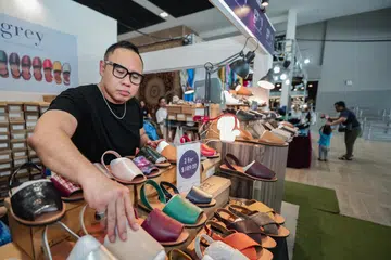 Tahun ini, pengasas jenama Grey By Ortenhill, Encik Trisno Ishak akan menyertai tiga bazar berbeza, termasuk di Wisma Geylang Serai, Celebfest dan Absolut Singapore.