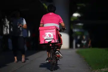 Perniagaan di Asia yang merupakan pasaran terbesar Delivery Hero, tidak berkembang sejak sekatan era pandemik Covid-19 dilonggarkan.