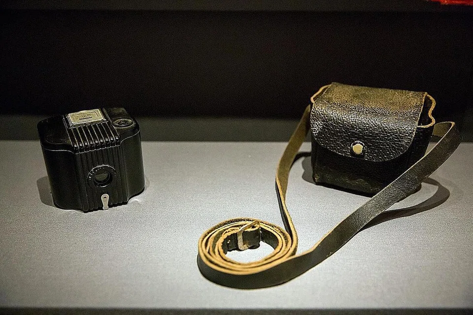 KISAH POW JEPUN DI CCM: Kamera Kodak Baby Brownie milik Sarjan John Ritchie Johnston yang diberikan oleh isterinya - Foto CCM