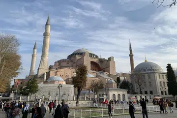 KESAN SEJARAH HAGIA SOPHIA: Sesetengah ahli sejarah menyifatkan pengamalan wakaf semasa empayar Uthmaniyah sebagai antara contoh dan teladan terbaik pelaksanaan dan pengurusan wakaf dalam sejarah Islam. - Foto SHAMSUL JANGARODIN
