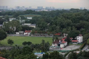 Menteri Pembangunan Negara, Encik Desmond Lee, mengumumkan pada November 2021 bahawa estet perumahan baru akan dibina di tapak Polis Akademi Lama (OPA) untuk menyediakan 5,000 unit perumahan Lembaga Perumahan dan Pembangunan (HDB).
