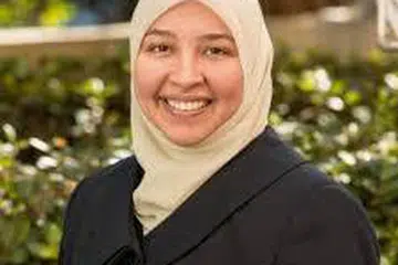 Dr Rania Awaad, sarjana, pakar psikiatri dan profesor Islam Mesir-Amerika, telah menyampaikan ceramah di Konvensyen Kesihatan Mental Islam di Singapura pada 17 November.