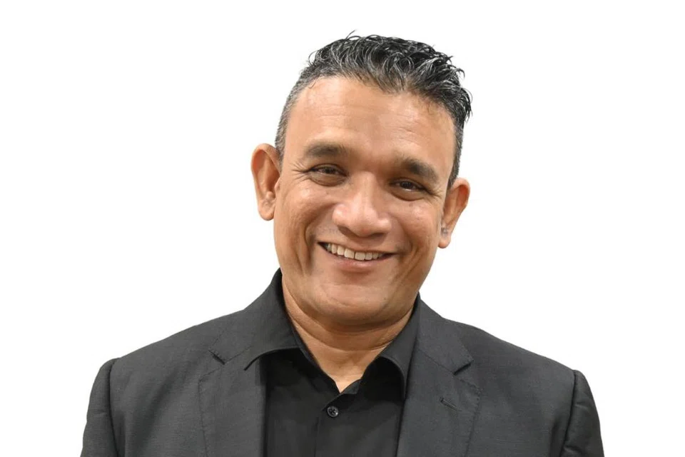 Encik Abdul Malik Hassan (kiri) calon tunggal bagi jawatan presiden  DPPMS bagi menggantikan Encik Abu Bakar Mohd Nor.