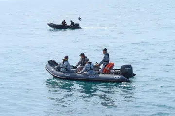 Askar RSN membuat persiapan untuk mencari dan mengeluarkan periuk api semasa Latihan Joint Minex Pandu 2024. 