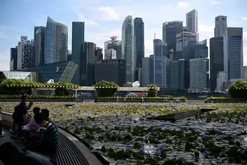Kadar pertumbuhan bagi kebanyakan sektor ekonomi Singapura dijangka lebih perlahan pada 2024 berbanding 2023. 