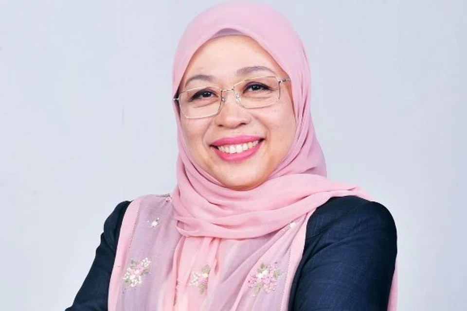 PROFESOR DATUK DR SHAMRAHAYU AB AZIZ: Penyandang Kursi Institusi Raja-Raja Melayu, Universiti Teknologi Mara (UiTM).