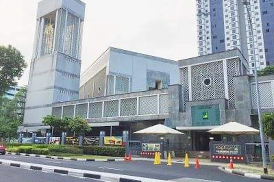 Masjid Ar-Raudhah yang terletak di Bukit Batok East Avenue 2 ini mengalu-alukan sokongan dan kehadiran orang ramai ke masjid tersebut. 