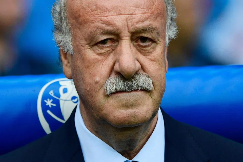 Real Madrid tidak menyambung kontrak Vicente Del Bosque  yang berakhir pada 2003, sehari selepas beliau menjulang La Liga dan seminggu selepas pasukan itu mendapatkan khidmat David Beckham daripada Manchester United.