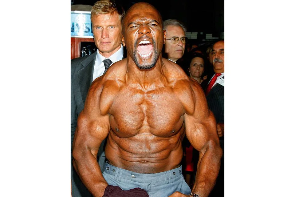 CAKAP SAHAJA TIDAK CUKUP: Usaha perlu, bukan setakat bercakap tentang kecergasan sahaja untuk jadi cergas, kata Terry Crews.. - Foto AVAXNEWS