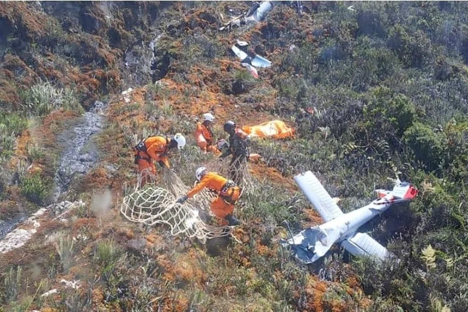 Pasukan penyelamat menemukan mayat empat mangsa yang terkorban dalam nahas helikopter di kawasan pergunungan terpencil daerah Jila, Papua, menurut Pejabat Mencari dan Menyelamat (SAR) Timika.