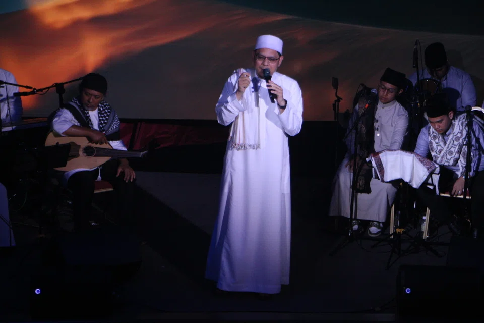 Ustaz Nuzhan Abdul Halim turut membuat penampilan dengan menyampaikan tazkirah pada malam itu.