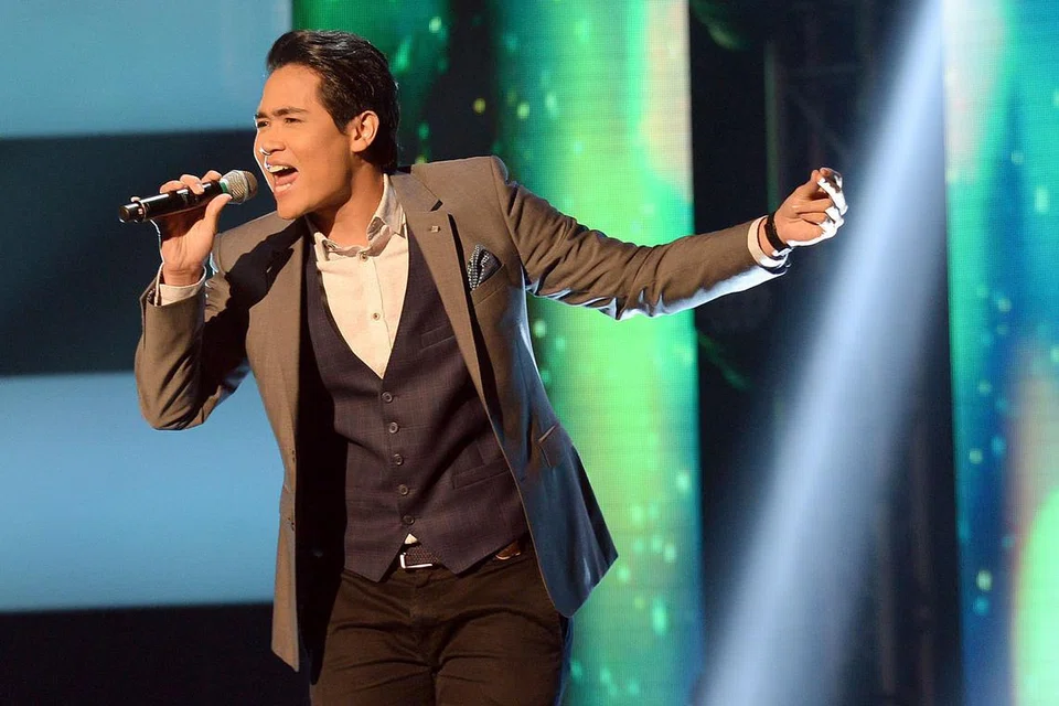  'ANUAR ZAIN' SINGAPURA: Faridzuan Faris disifatkan ketua pengadil, Ann Hussein, sebagai pemuda kreatif dengan gaya persembahan menarik persis Anuar Zain. - Foto TAUFIK A. KADER