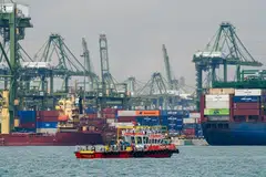 Jurucakap Kementerian Perdagangan dan Perusahaan (MTI) berkata sekitar satu pertiga daripada eksport domestik Singapura ke Amerika Syarikat akan tertakluk kepada duti 12.5 peratus apabila tarif baru terkait dengan perdagangan barangan buruh paksa.
