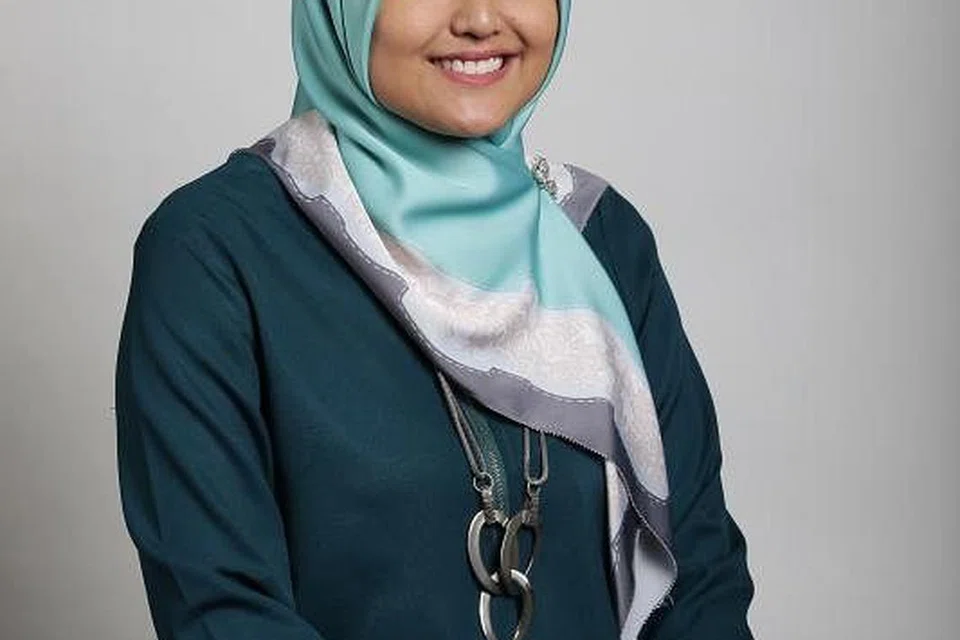 Cik Rahayu Mahzam sebelum ini dilantik sebagai Setiausaha Parlimen Kesihatan pada September 2020.