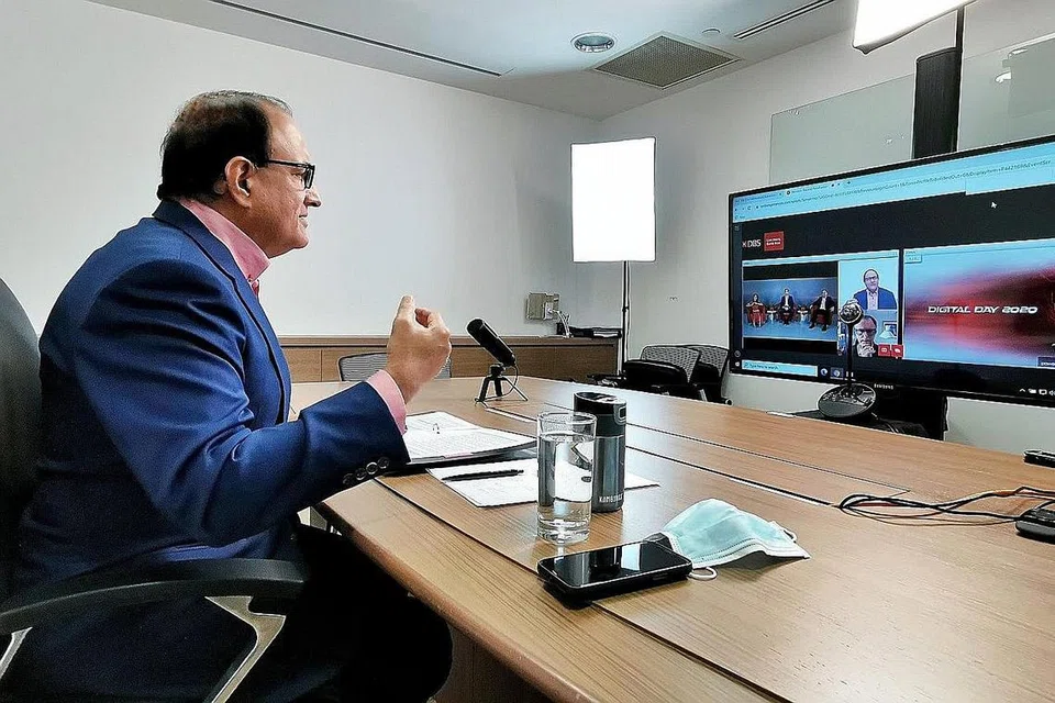 MUNCUL LEBIH KUKUH: Berucap di acara maya Hari Digital DBS semalam, Encik Iswaran berkata Singapura perlu terus berhubung secara global, berinovasi dan menjalani pendigitalan, serta memburu pertumbuhan inklusif untuk muncul lebih kukuh daripada krisis Covid-19. - Foto MCI