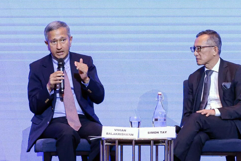 Vivian, Konflik Kemboja-Thai, Asean