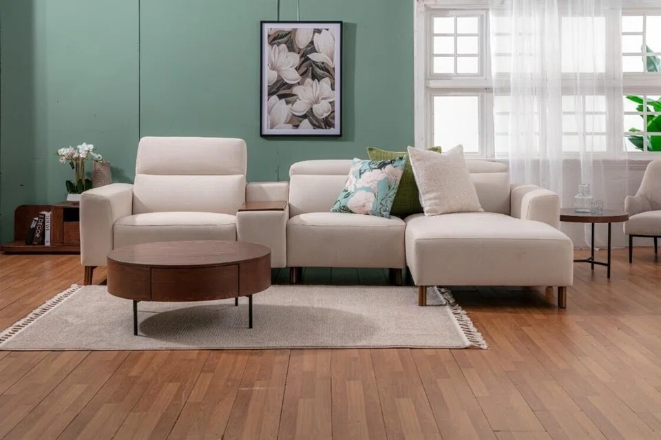 Nikmati keselesaan ‘Sofa Lifestyle Finn’ dengan dua tempat duduk yang boleh disesuaikan, kini pada harga promosi khas sehingga 18 Februari 2026.