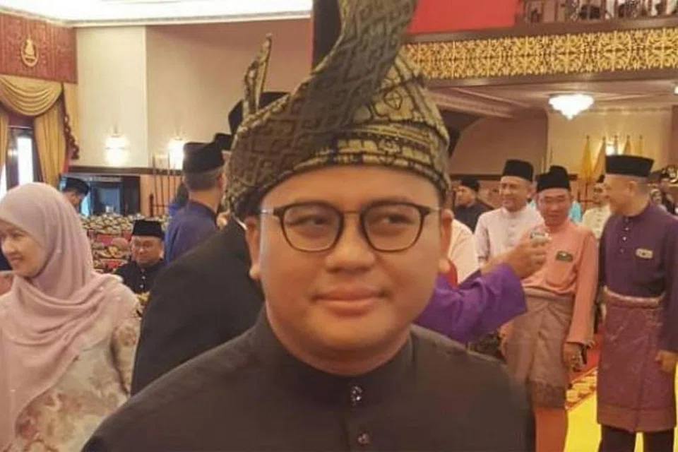 MB SELANGOR: Encik Amirudin Shari mengangkat sumpah menjadi Menteri Besar baru Selangor hari ini.