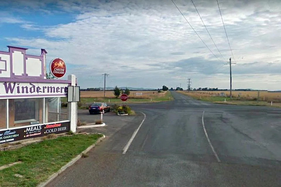 TAPAK NAHAS: Persimpangan Remembrance Drive dan Madden Road, di Melbourne, Australia di mana dua kereta bertembung kira-kira 8.15 malam pada hujung minggu. - Foto GOOGLE MAPS