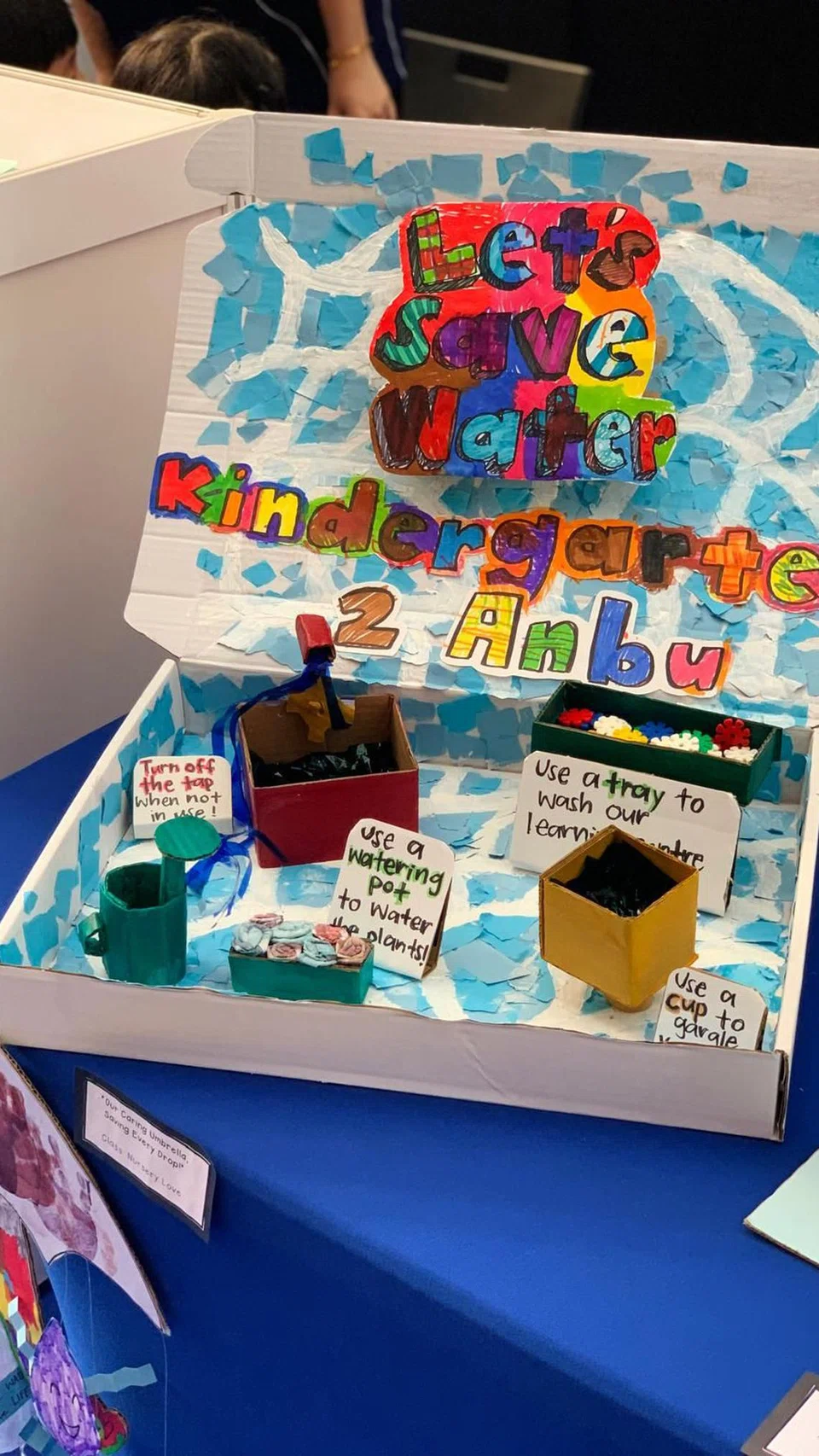 Karya seni kanak-kanak K2 dari  PCF Sparkletots@Jurong Central.