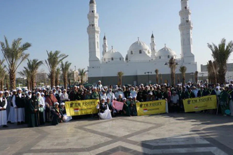 BIMBING JEMAAH: Sebagai agensi pengurusan haji yang berdedikasi tinggi, TM Fouzy Travel & Tours menyatakan komitmen penuh dalam melayani dan memimpin jemaah yang menjadikan syarikat ini sebagai pilihan utama.
