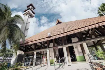 MASJID DARUL AMAN: Jemaah dinasihati berhati-hati apabila membeli barang bagi tujuan menyumbang kepada masjid.